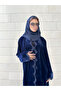 عباية مخملية زرقاء داكنة