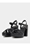 Buckle Cross Strap Block Heel Sandals - 3