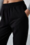 Black Pocketed High Waist Comfortable Form Rubber Leg Women's Tracksuit Bottom - 94583 - 5