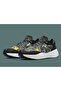 Women's sports shoes
