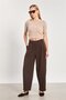 Women's pleated carrot pants - brown - 4