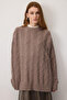 CREW NECK KNIT SWEATER