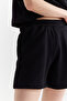 Women's Elastic Waist Printed Shorts - 7