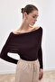 Madonna Collar Sweater - Plum - 4