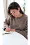 سترة نسائية أساسية ذات ياقة دائرية ونقشة البقلاوة للاستخدام اليومي - 6