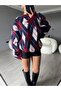 Oversized Sweater with Baklava Pattern and Side and Sleeve Slit Detail - 2