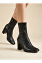 Black Leather Blunt Toe Center Stitched Heeled Boots (7cm) - 7