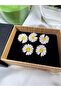 Daisy Patterned Button (5 Pieces) - 2