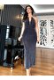 Shiny Dress with Black Neck Accessory - 7