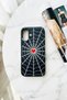 حافظة متوافقة مع هاتف iPhone 17 بتصميم شبكة العنكبوت على شكل قلب مطبوع باللون الأسود