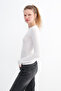 Crew Neck Basic Blouse B1496-Dk2 - 4