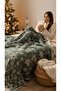 Snowflake Patterned 7 Layer Muslin Quilt |   100% Cotton |   Double |   Red and Green - 3