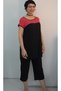 Black Pocket Capri Length Size Fits All Red Color Block Low Sleeve Combed Viscose Suit - 6