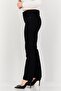 Women Straight Fit Plain Stretchable Jeans, Black - 2
