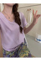 V-neck t-shirt