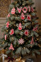 15 Piece Red and White Christmas Tree Ornament Set New Year Themed Elite Decoration