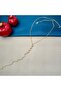 قلادة على شكل حرف Y باللون الذهبي