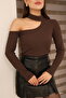 Off-The-Shoulder Asymmetric Detailed Long Sleeve Blouse - 2