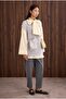 سترة بياقة دائرية باللون الرمادي الفاتح - 4
