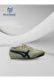Sneaker Shoe