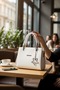 1100 Women's Box Handbag and Shoulder Bag - 5