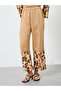 Women Contrast Leopard Print Top and Pants Co-Ords - 5