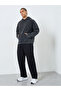Men Solid Long Sleeve Kangaroo Pocket Hoodie - 2