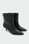 Saves Black Flat Stitch Detailed Women's Boots - 5