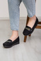 Women's Flats with Chain Buckle Lightweight Comfortable Sole Stylish Casual Shoes