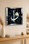 ساعة حائط ديكورية من MDF مع إطار فضي وكتابة 'إلف' و'فاف' - 2