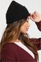 قبعة شتوية أساسية سوداء مرنة للنساء - 2