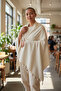 Women's Ecru 100% Cotton Shoulder Shawl 180X70 cm Soft Textured Shawl with Tassel Detail