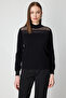 26K.On.Kzk.60343.01 Sweater