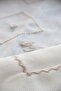 مفرش طاولة مطرز بالزهور بلون كريمي يتسع لـ 8 أشخاص - 4