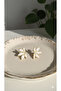 Fleur Épure – White Flower Shaped Gold Detailed Handmade Earrings - 4