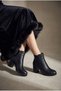 Women's Black Zippered Simple Daily Use Short Heeled Boots Shoes - 6