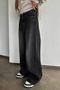 Unisex Smoke-Washed Baggy Jeans for Young People.