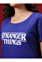 طقم تيشيرت وبيجامة مطبوع عليه نص مسلسل Stranger Things - 5