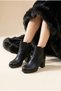 Women's Black Zippered Simple Daily Use Short Heeled Boots Shoes - 8