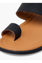 Textured Slip-On Arabic Sandals - 4