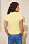 Açık Sarı Fitted/Vücuda Oturan Bebe Yaka Düğmeli Pamuklu Esnek Örme Bluz TWOSS26BZ00188 - 4