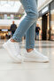 628 White Unisex Sports Shoes