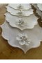 6 Pieces of Embroidered Stain-Resistant Gardenia Fabric Cocktail & Coffee Presentation Napkins with Flower Brooches - 2