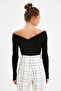 Siyah Carmen Yaka Fitilli Alttan Çıtçıtlı Esnek Örme Body TWOAW21BD0053 - 9