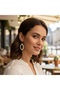 أقراط صدفية متدلية عالية الجودة بتصميم فريد وجريئ مصنوعة يدويا من صدف .