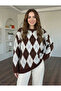 Women's Brown Diamond Patterned Crew Neck Oversized Soft Textured Knitwear Sweater