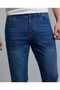 بنطال جينز بقصّة Slim Fit باهتة مع أزرار للإغلاق - 5