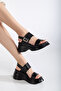 Women's Cross Sandals - 2