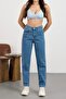 Women's Stretchy/Stretch Fabric High-Waist Mom Jeans - 2