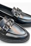 Women's Loafer with Orthopedic Sole and Metal Accessories - 6